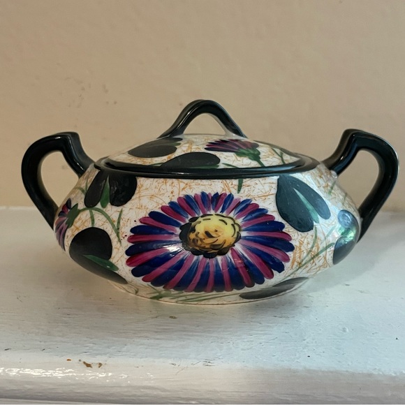 Vintage hand painted Meito china sugar bowl and creamer - Picture 3 of 16
